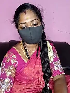 Snapshot of tamilammukuttyy chatting on 20, 9, 2025 tamilammukuttyy online show from 20, 9, 2025