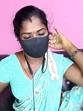 Snapshot of tamilammukuttyy chatting on 30, 9, 2025 tamilammukuttyy online show from 30, 9, 2025