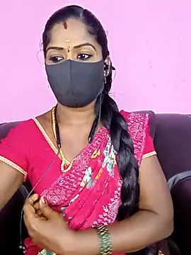 Snapshot of tamilammukuttyy chatting on 15, 10, 2025 tamilammukuttyy online show from 15, 10, 2025