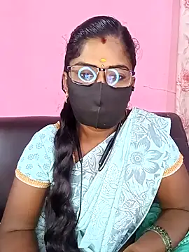 Snapshot of tamilammukuttyy chatting on 30, 10, 2025 tamilammukuttyy online show from 30, 10, 2025