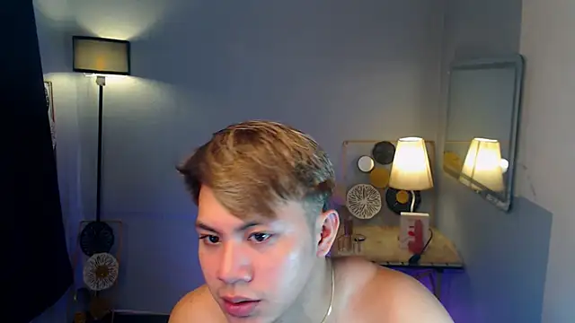 Snapshot of Urfucker_drei chatting on 27, 9, 2025 Urfucker drei online show from 27, 9, 2025