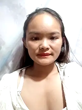 xinhxinhcute online show from 5, 10, 2025