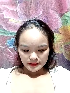 xinhxinhcute online show from 6, 10, 2025