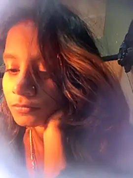 Hot Mayra  online show from 5, 12, 2025