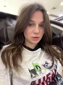 Snapshot of MiniVi chatting on 12, 9, 2025 MiniVi online show from 12, 9, 2025