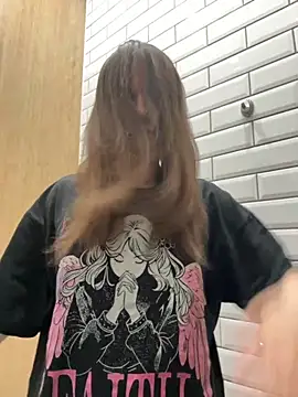 Snapshot of MiniVi chatting on 18, 9, 2025 MiniVi online show from 18, 9, 2025