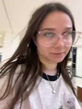 Snapshot of MiniVi chatting on 26, 11, 2025 MiniVi online show from 26, 11, 2025