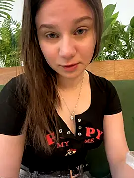 Snapshot of MiniVi chatting on 30, 11, 2025 MiniVi online show from 30, 11, 2025