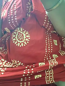 Snapshot of desi_boudi87 chatting on 10, 9, 2025 desi boudi87 online show from 10, 9, 2025