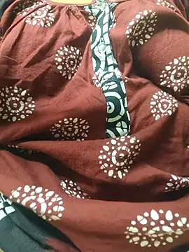 Snapshot of desi_boudi87 chatting on 16, 9, 2025 desi boudi87 online show from 16, 9, 2025