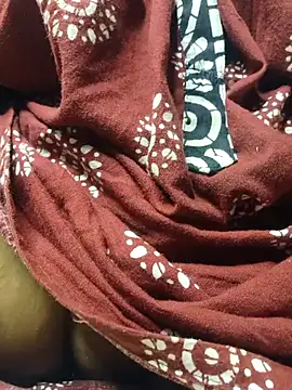 Snapshot of desi_boudi87 chatting on 29, 9, 2025 desi boudi87 online show from 29, 9, 2025