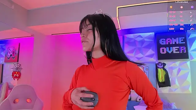 LindaWz  online show from 29, 10, 2025