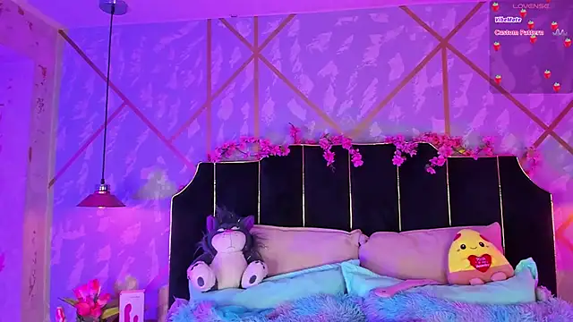 LindaWz  online show from 26, 2, 2026