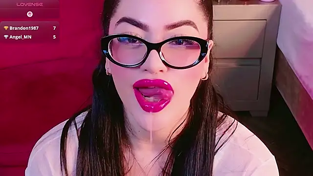Snapshot of Catalina-Malave chatting on 24, 6, 2026 Catalina-Malave online show from 24, 6, 2026