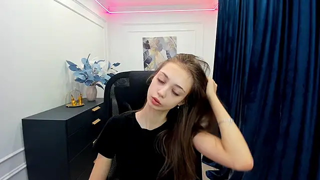 EmilyGraydis online show from 26, 9, 2025