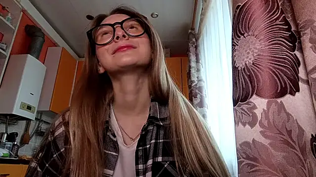 Nymera flare online show from 30, 10, 2025