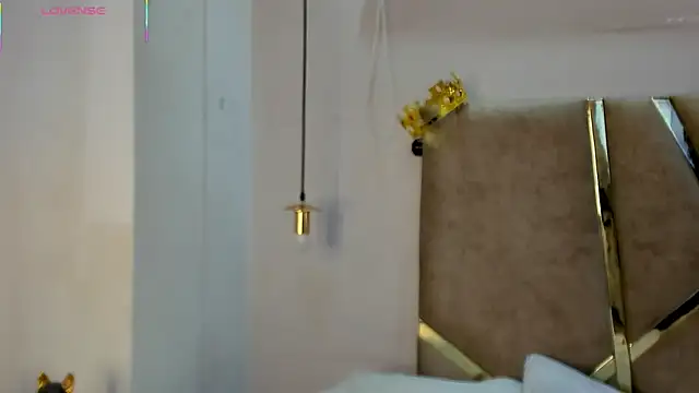 Snapshot of HunterHeat_ chatting on 26, 10, 2025 HunterHeat online show from 26, 10, 2025