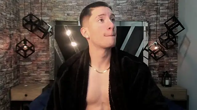 HunterHeat  online show from 4, 12, 2025