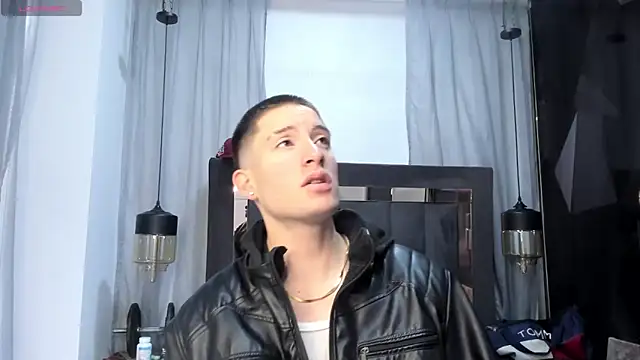 HunterHeat  online show from 28, 4, 2026