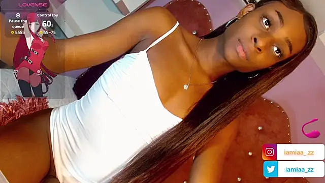 MariahMendezz online show from 25, 11, 2025