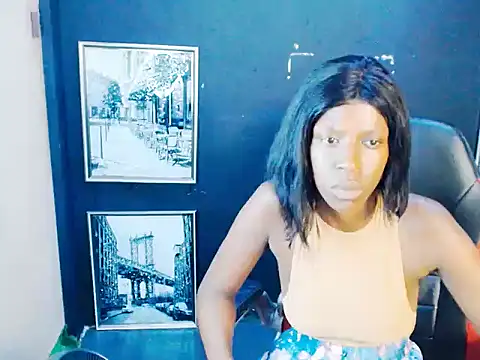 Snapshot of Emmybaby69 chatting on 14, 10, 2025 Emmybaby69 online show from 14, 10, 2025