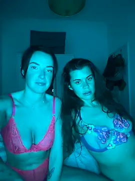 Snapshot of Remirosee chatting on 21, 10, 2025 Remirosee online show from 21, 10, 2025