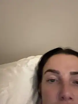 Snapshot of Remirosee chatting on 27, 11, 2025 Remirosee online show from 27, 11, 2025