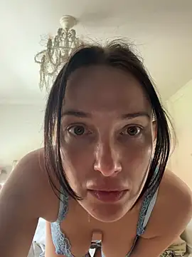 Snapshot of Remirosee chatting on 15, 5, 2026 Remirosee online show from 15, 5, 2026