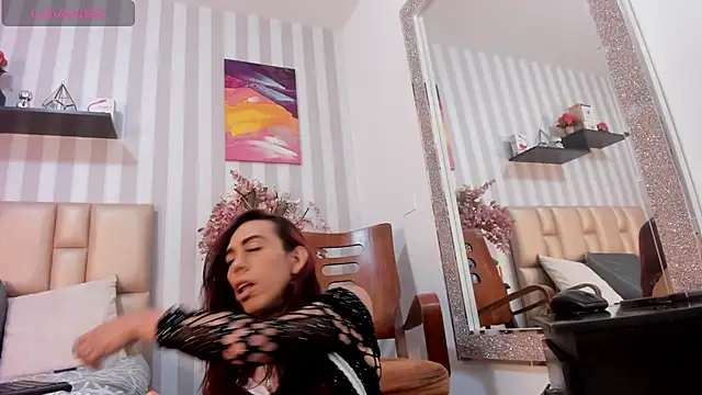 Snapshot of MissDiabla_ chatting on 8, 9, 2025 MissDiabla online show from 8, 9, 2025