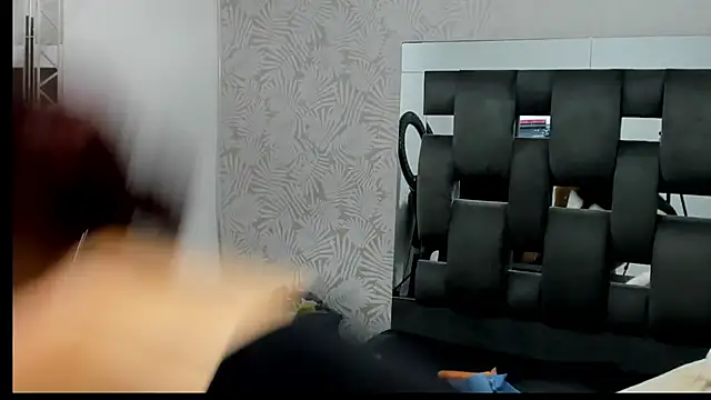 Snapshot of MissDiabla_ chatting on 12, 10, 2025 MissDiabla online show from 12, 10, 2025