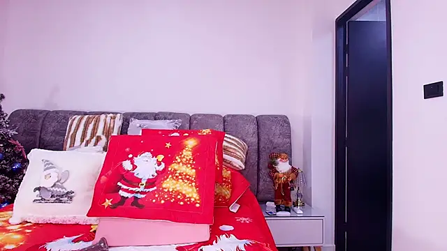 Snapshot of sweegirl69 chatting on 1, 12, 2025 sweegirl69 online show from 1, 12, 2025