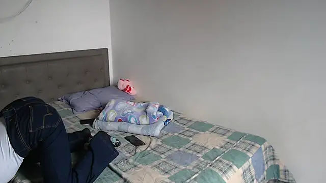 Celestte Dior online show from 17, 11, 2025