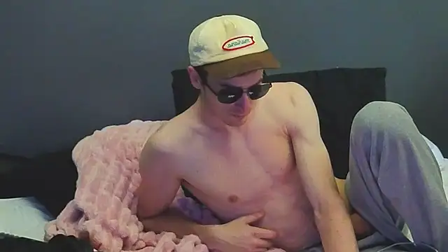 Snapshot of maskedboy1 chatting on 11, 7, 2026 maskedboy1 online show from 11, 7, 2026