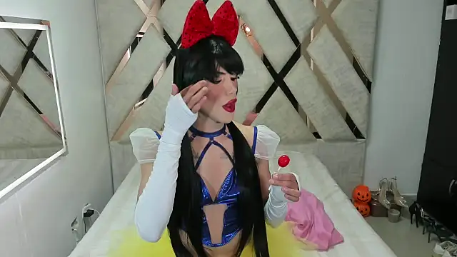 Barbieoonfire online show from 5, 11, 2025