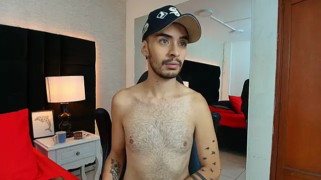 Snapshot of HairyDiamond_ chatting on 15, 9, 2025 HairyDiamond online show from 15, 9, 2025