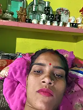 Snapshot of So_pinki chatting on 15, 4, 2026 So pinki online show from 15, 4, 2026