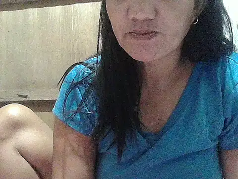 Snapshot of hotmama_063 chatting on 6, 7, 2026 hotmama 063 online show from 6, 7, 2026
