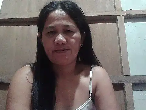 Snapshot of hotmama_063 chatting on 13, 7, 2026 hotmama 063 online show from 13, 7, 2026