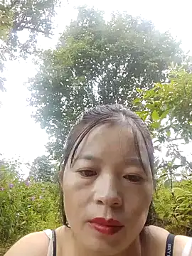 Snapshot of samsam-bae chatting on 10, 9, 2025 samsam-bae online show from 10, 9, 2025