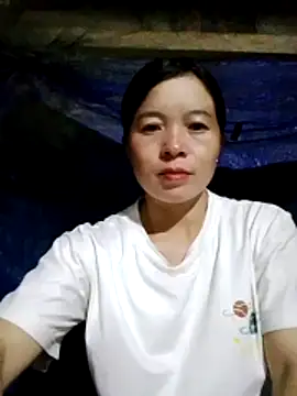 Snapshot of samsam-bae chatting on 8, 10, 2025 samsam-bae online show from 8, 10, 2025
