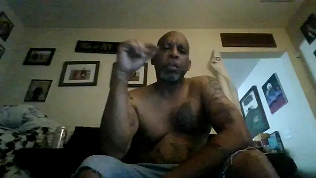 Snapshot of Bbcscottie77 chatting on 7, 6, 2026 Bbcscottie77 online show from 7, 6, 2026