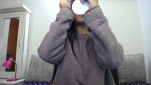 Taylormegan online show from 16, 10, 2025