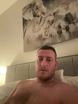 Snapshot of Londonlad818 chatting on 18, 2, 2026 Londonlad818 online show from 18, 2, 2026