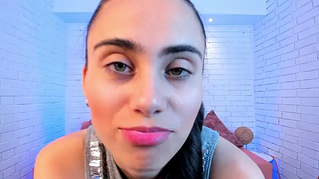 sofiapalacioss online show from 13, 9, 2025