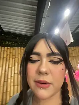 jasmincollin  online show from 22, 11, 2025