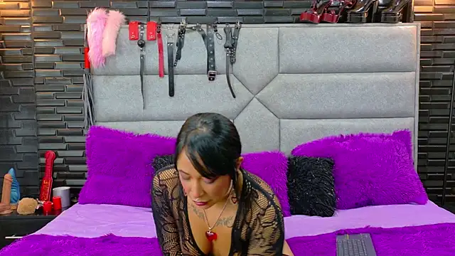 DaiaRousi online show from 15, 10, 2025