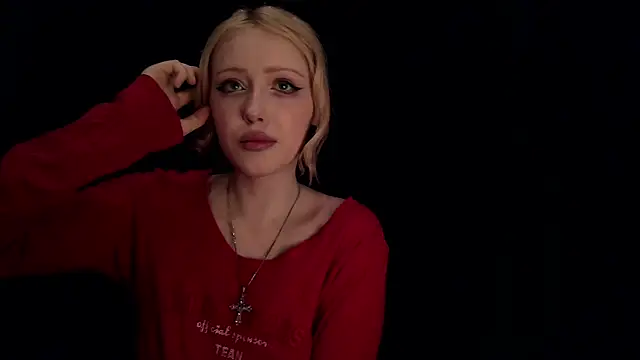 Snapshot of rosy_petal chatting on 15, 10, 2025 rosy petal online show from 15, 10, 2025