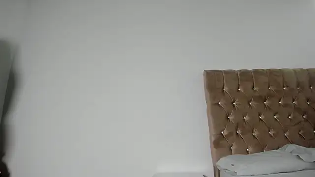 SeleneMakris online show from 10, 10, 2025