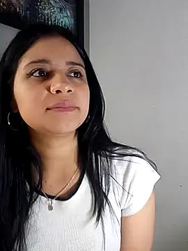 ValerieLove  online show from 1, 10, 2025