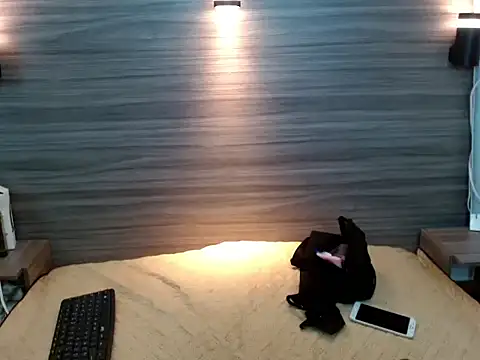 Penelopee Rouse online show from 27, 11, 2025